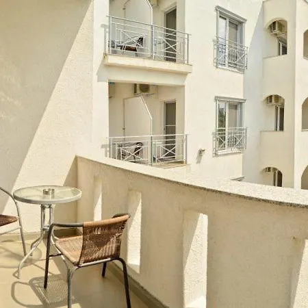 Mykonos Boutique ナボダリ